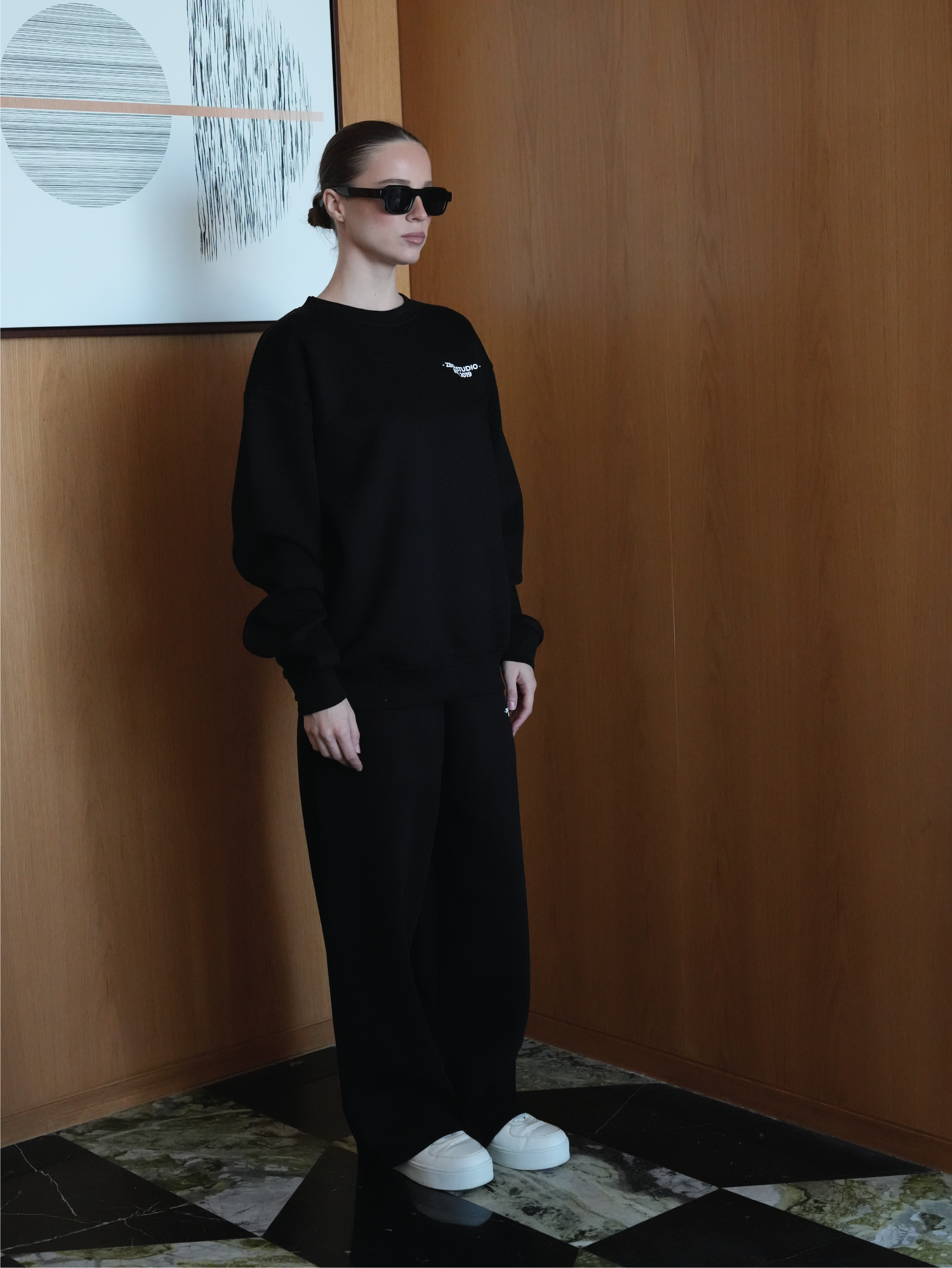 Black Daily Sweatshirt